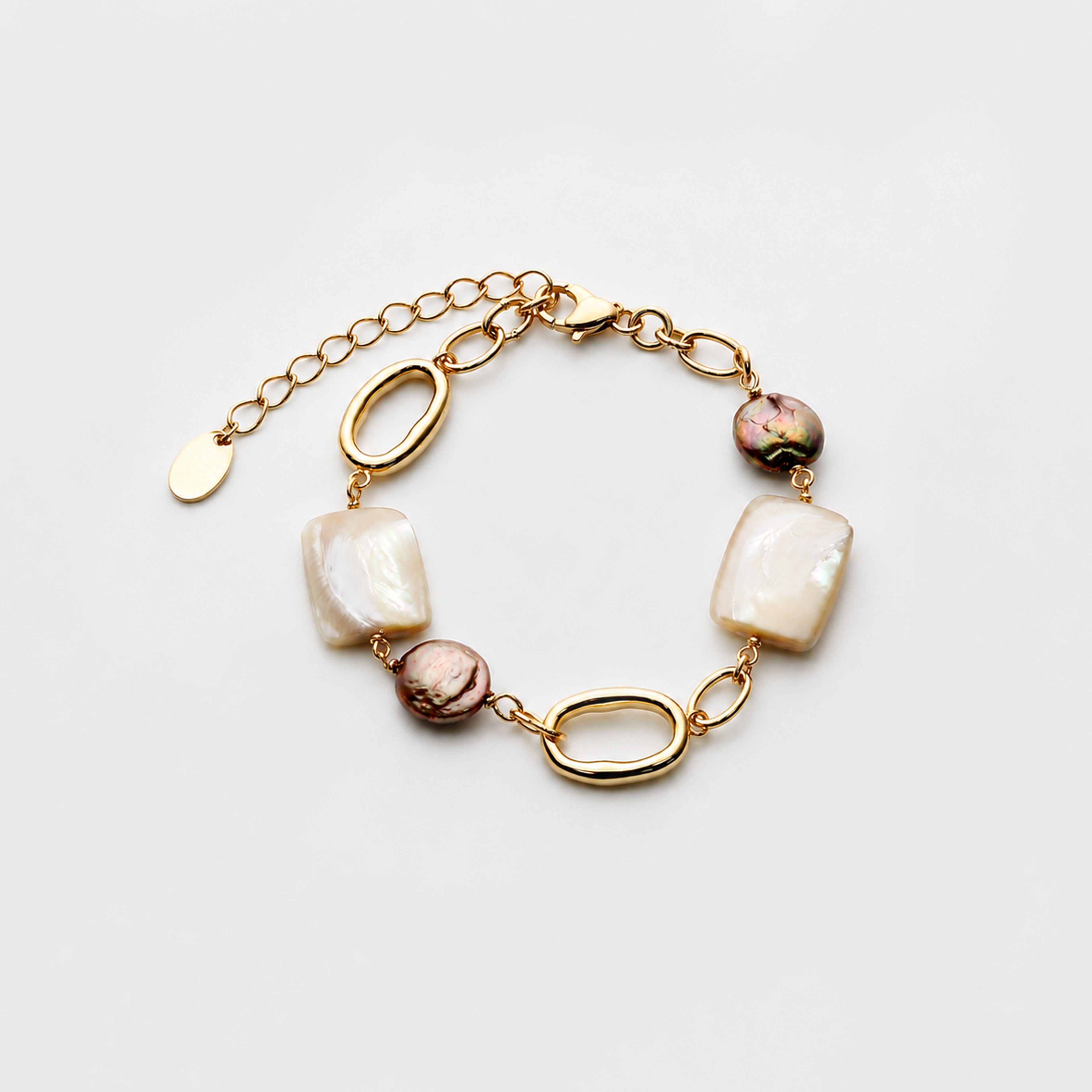 Coralie Shell Bracelet