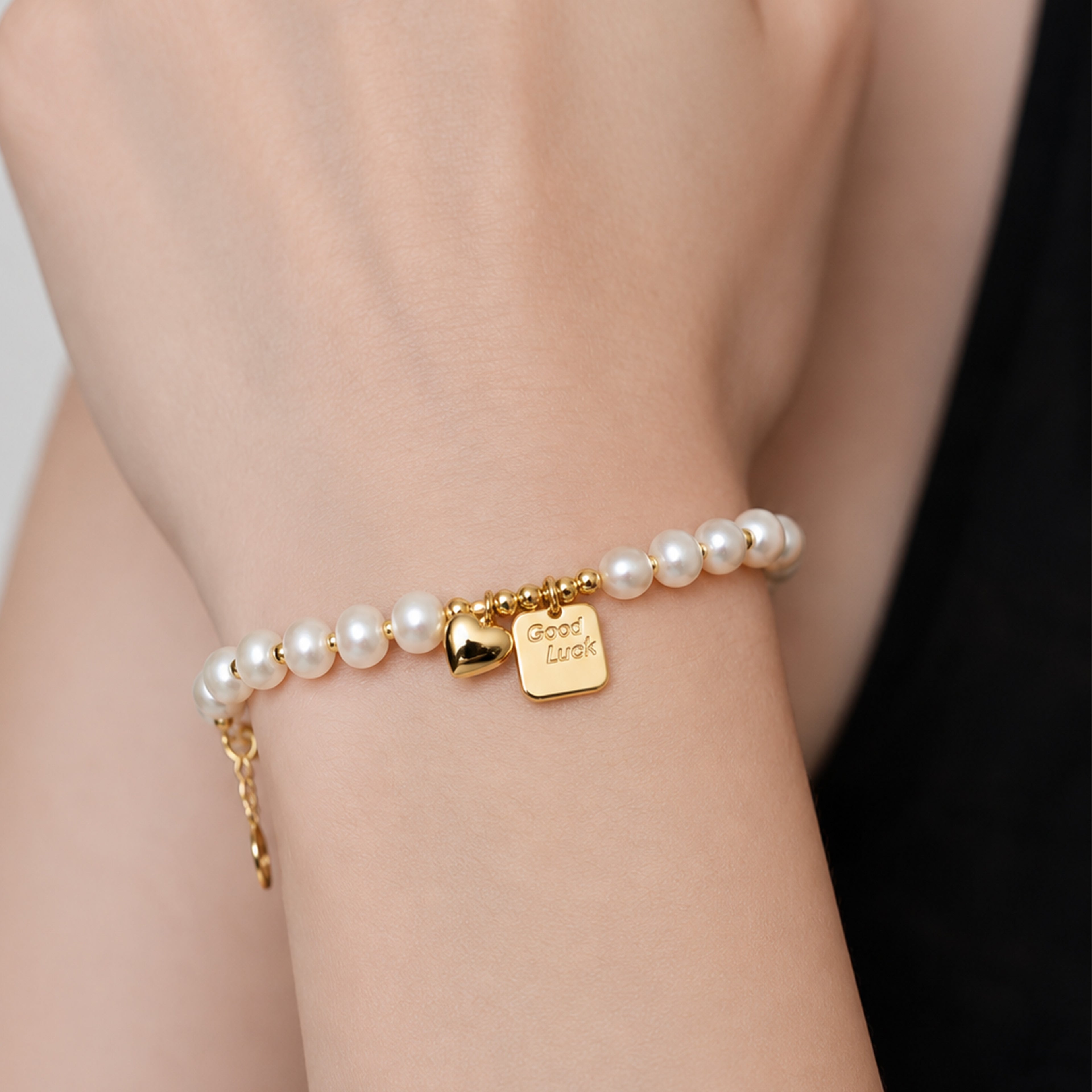 Calista Pearl Bracelet