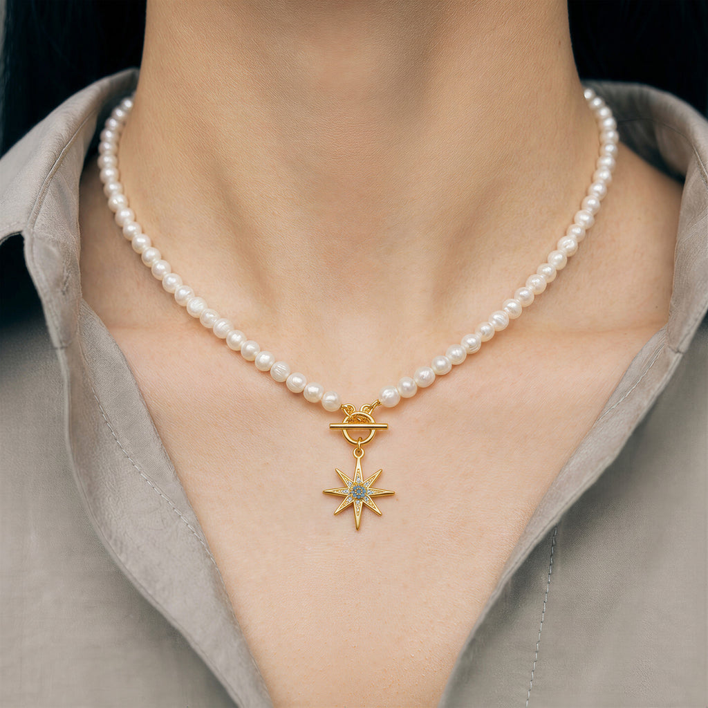 Elegante Collar de Perlas con Dije de Estrella