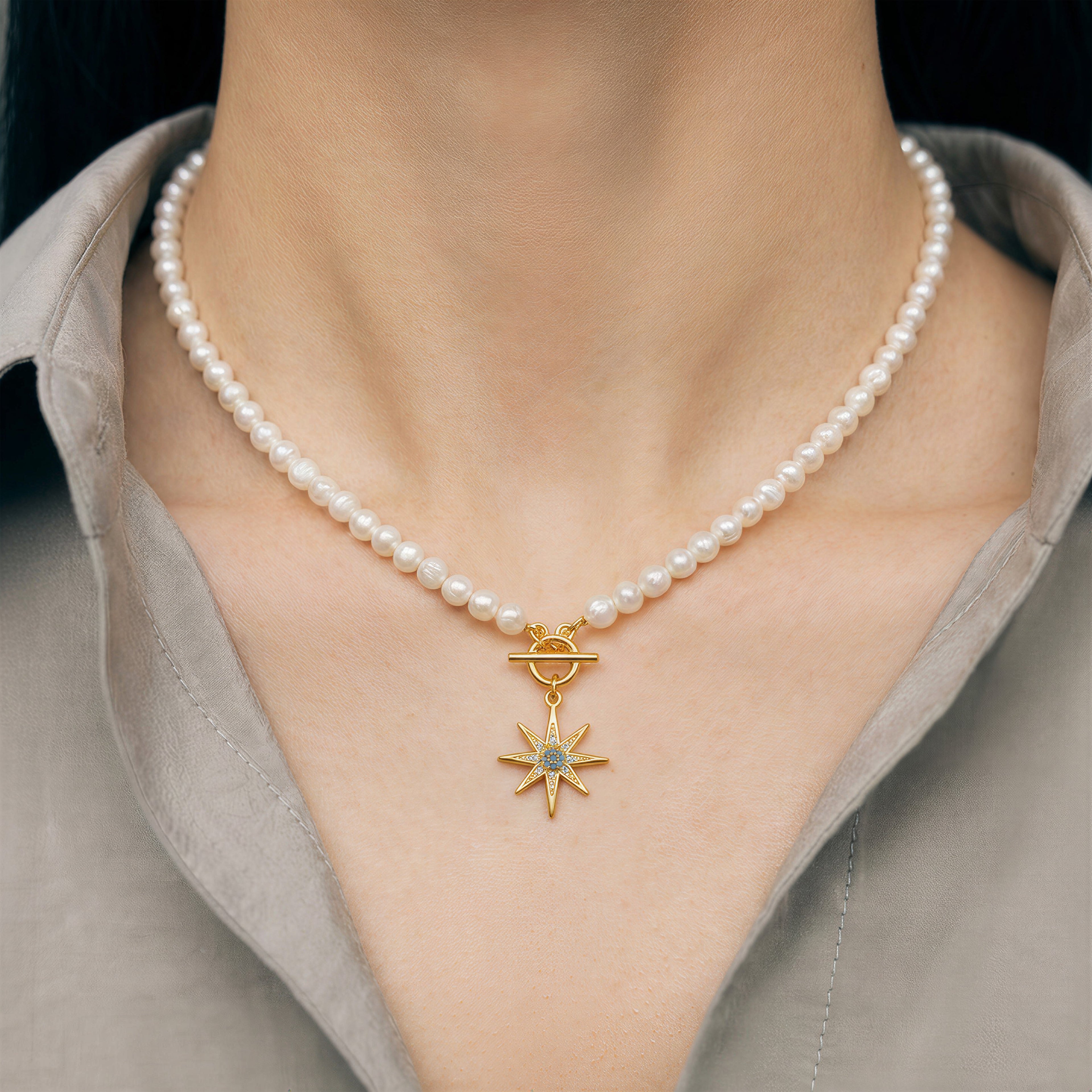 Elegante Collar de Perlas con Dije de Estrella