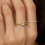 Zircon Chain Ring