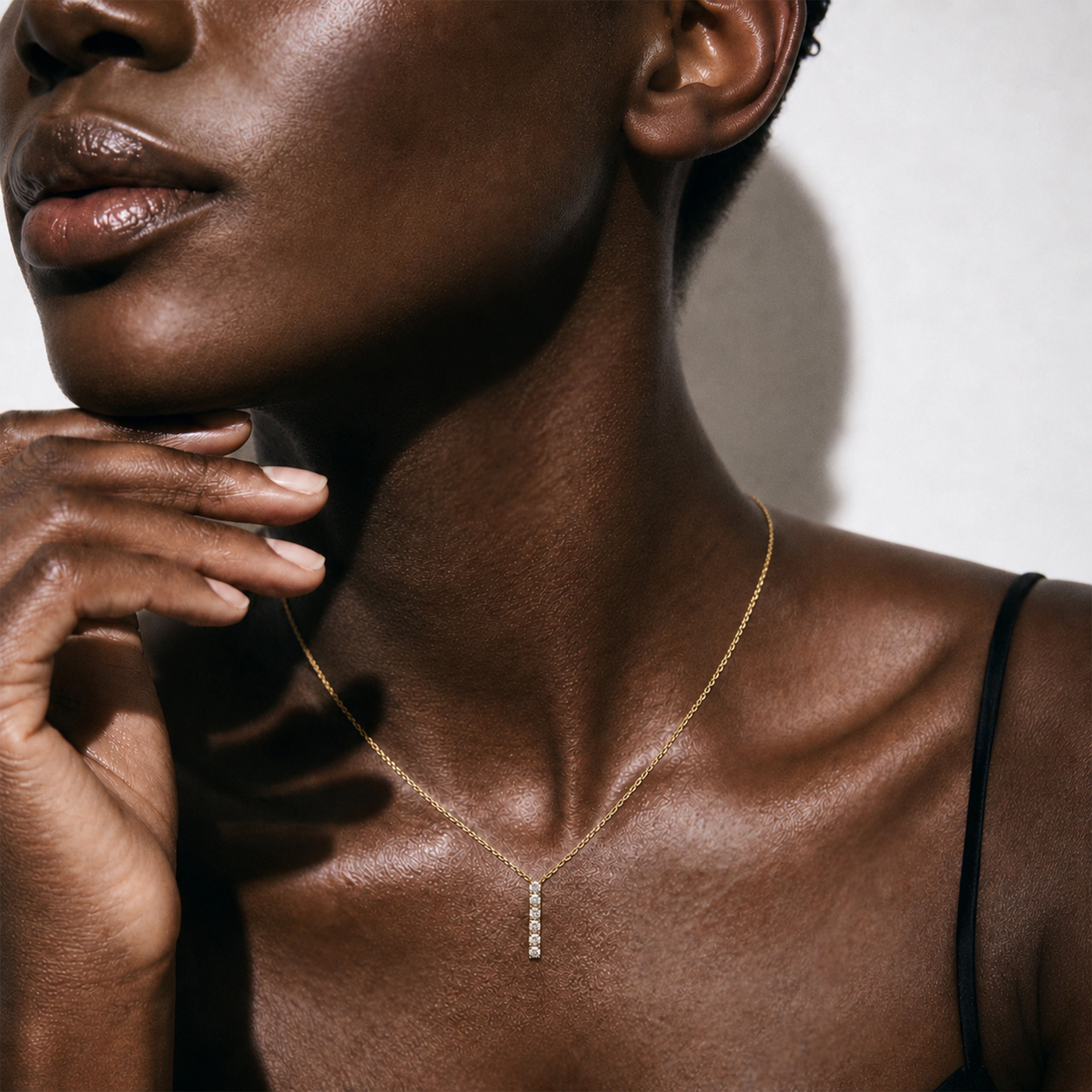 Zircon Bar Necklace