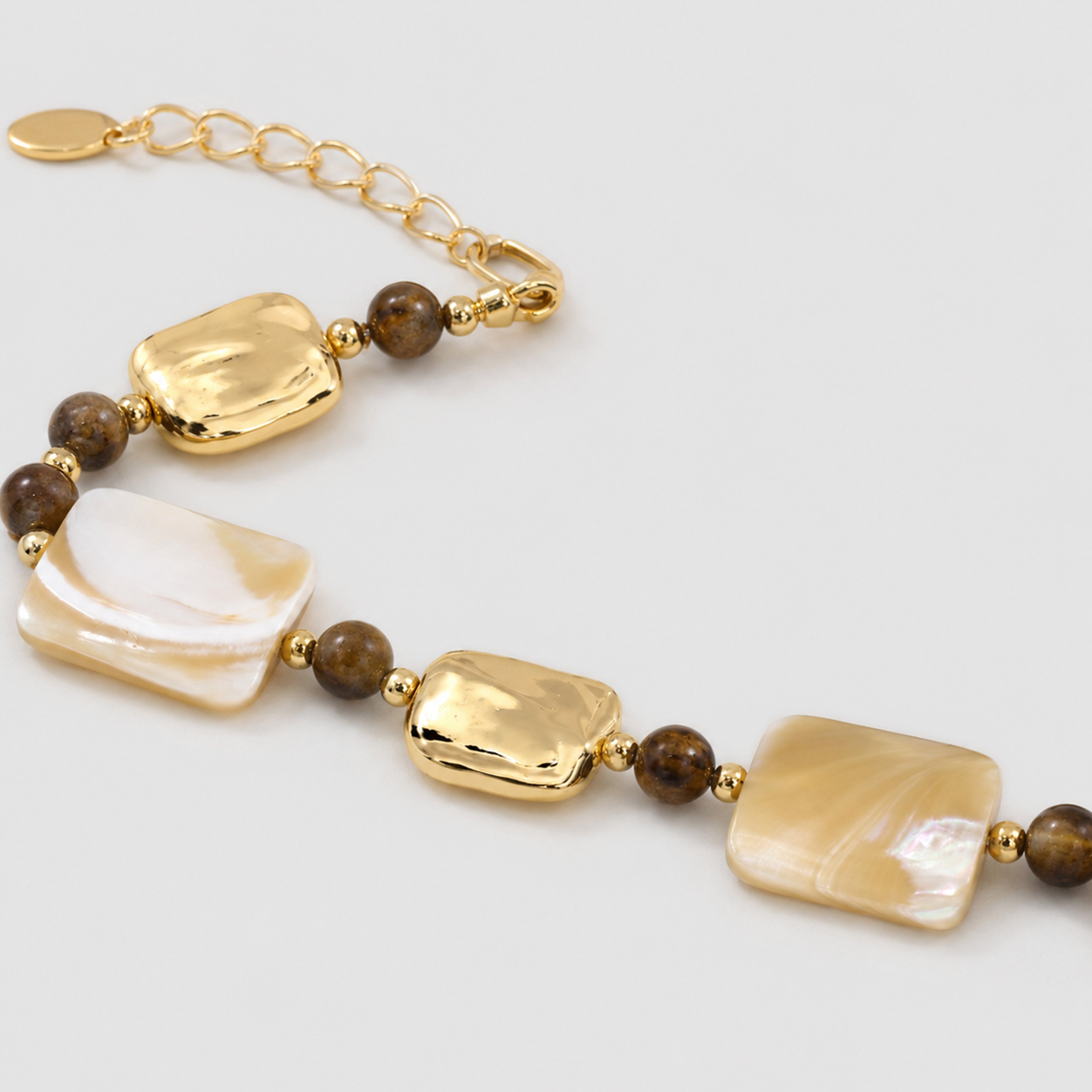Elara Shell Bracelet