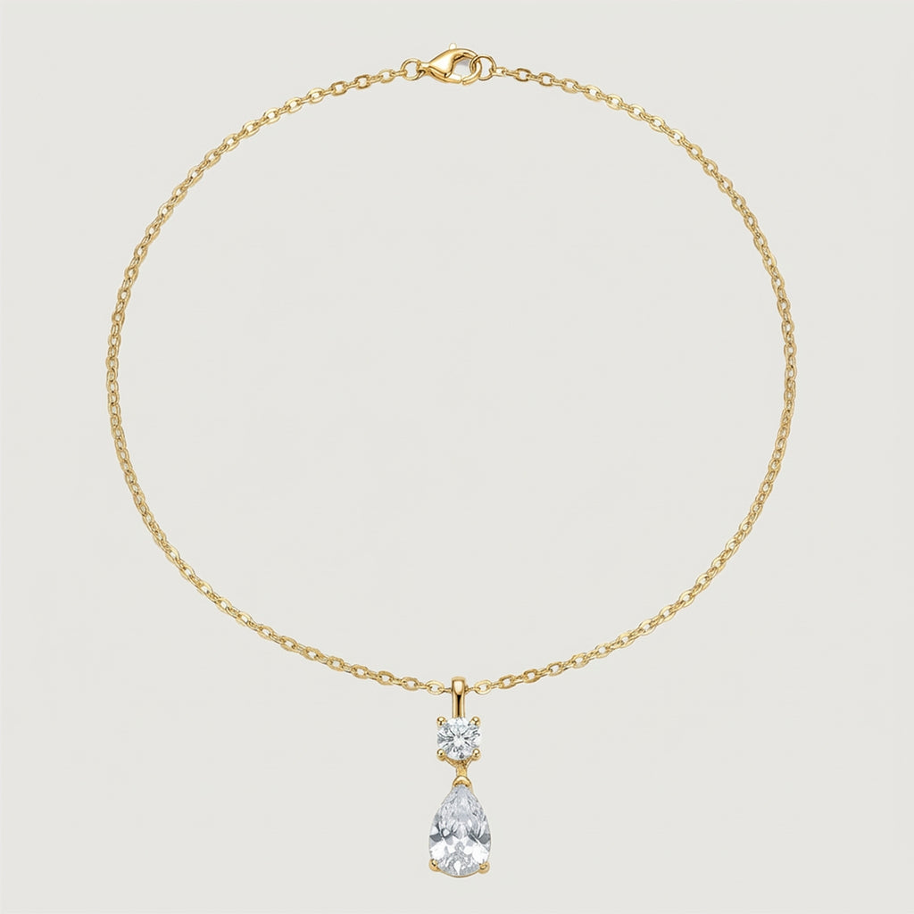 Elegante collar colgante de circonitas con corte de pera