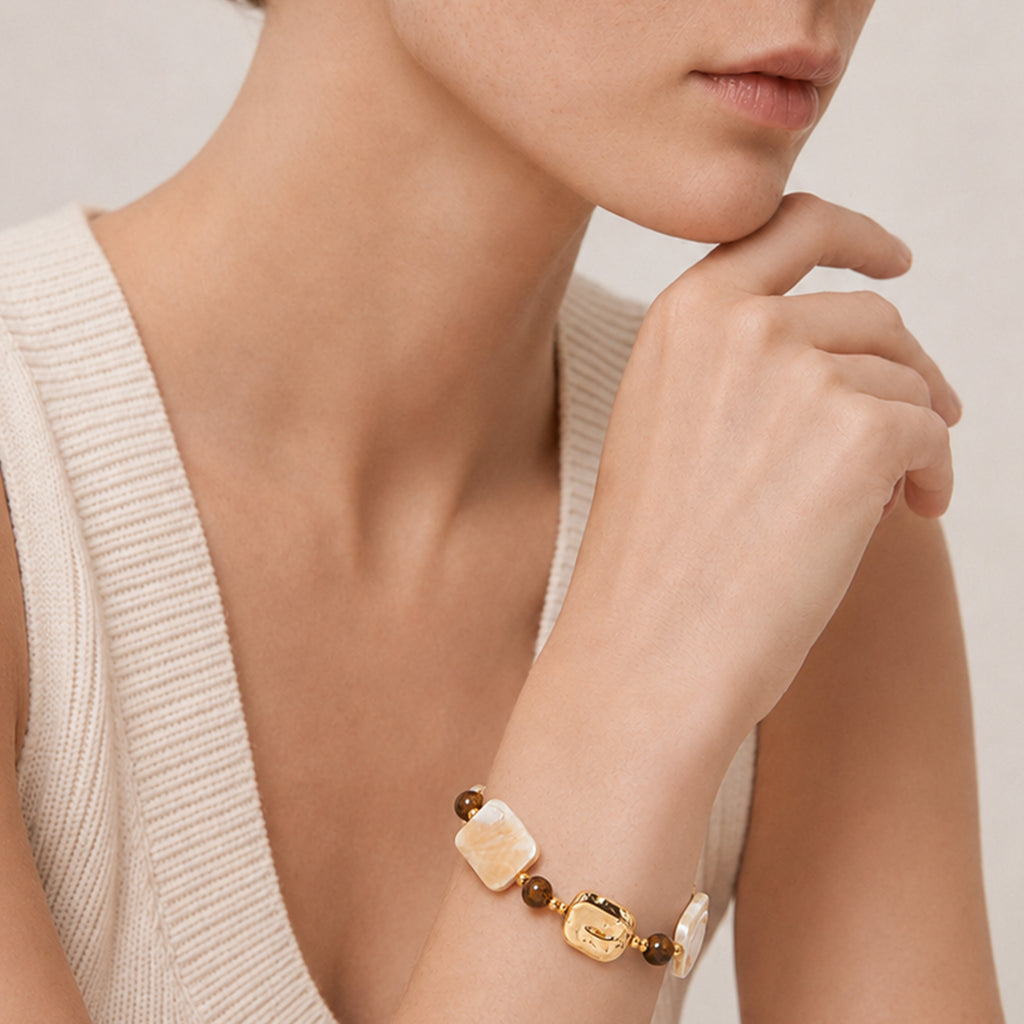 Elara Shell Bracelet