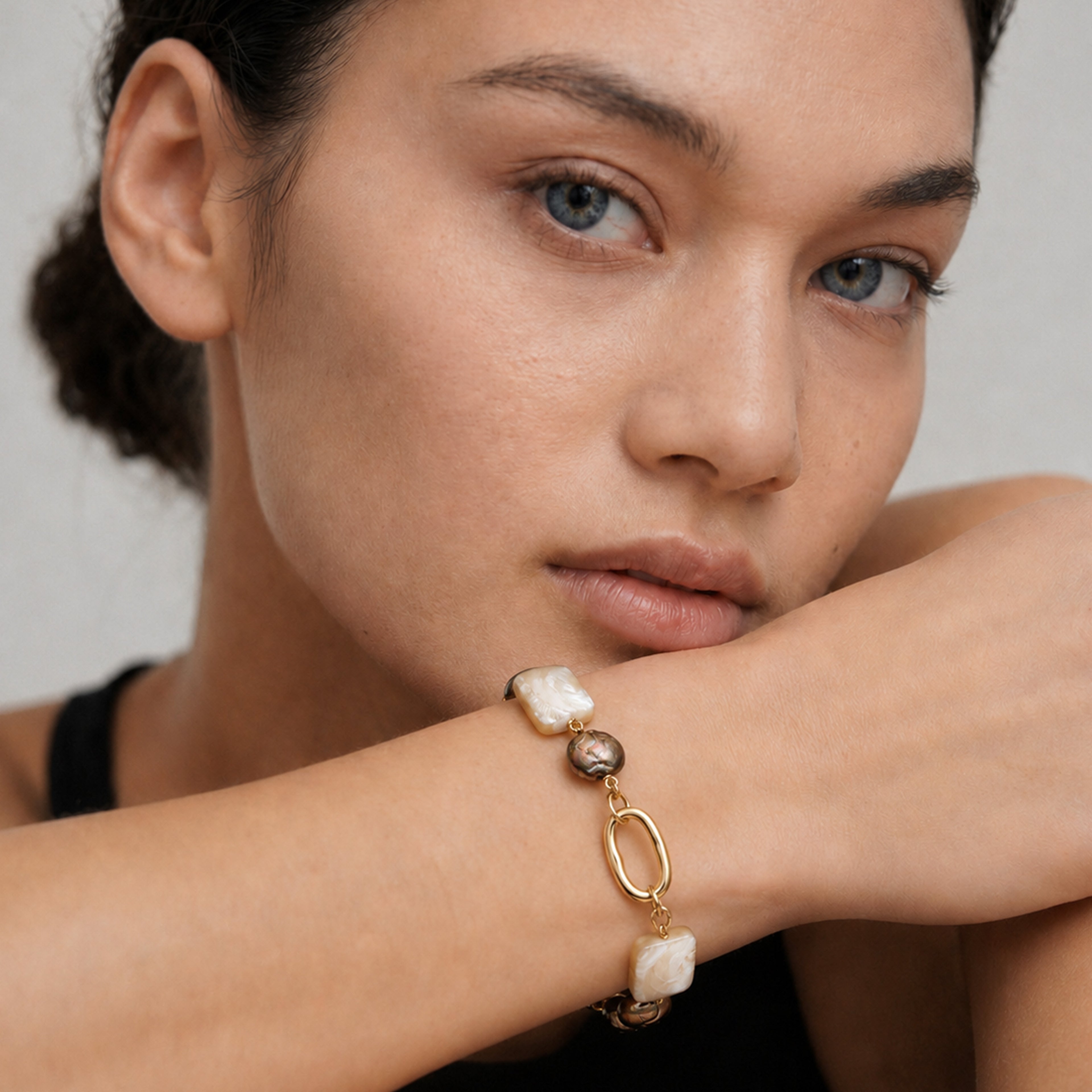 Coralie Shell Bracelet