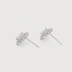 Elegantes pendientes de copo de nieve con diamantes