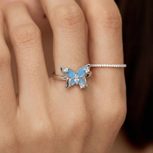 Anillo de mariposa azul en plata