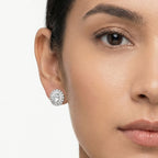 Elegantes pendientes de copo de nieve con diamantes