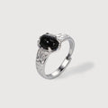 Elegante Anillo de Plata con Ónix Negro