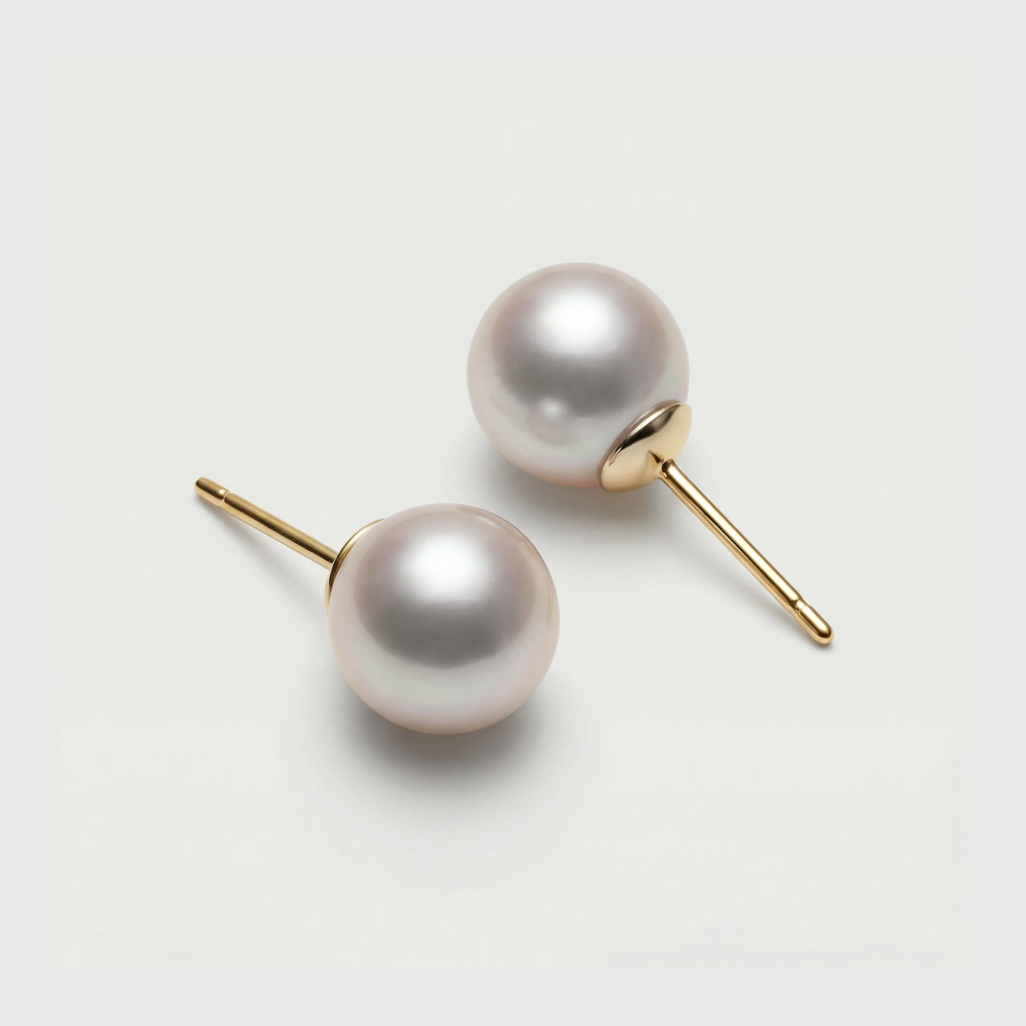 Exquisite Pearl Stud Earrings