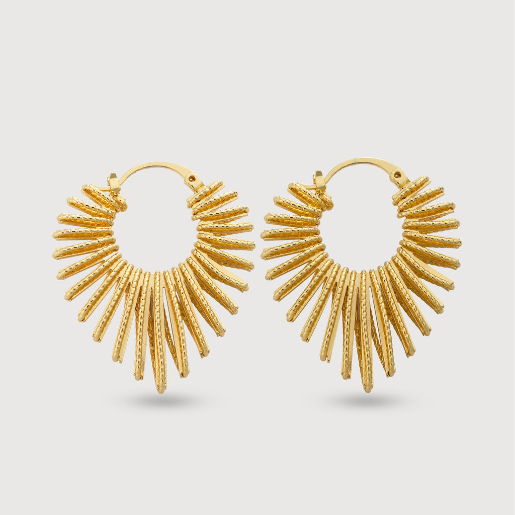 Pendientes de aro con diseño de sol estilo ráfaga dorada