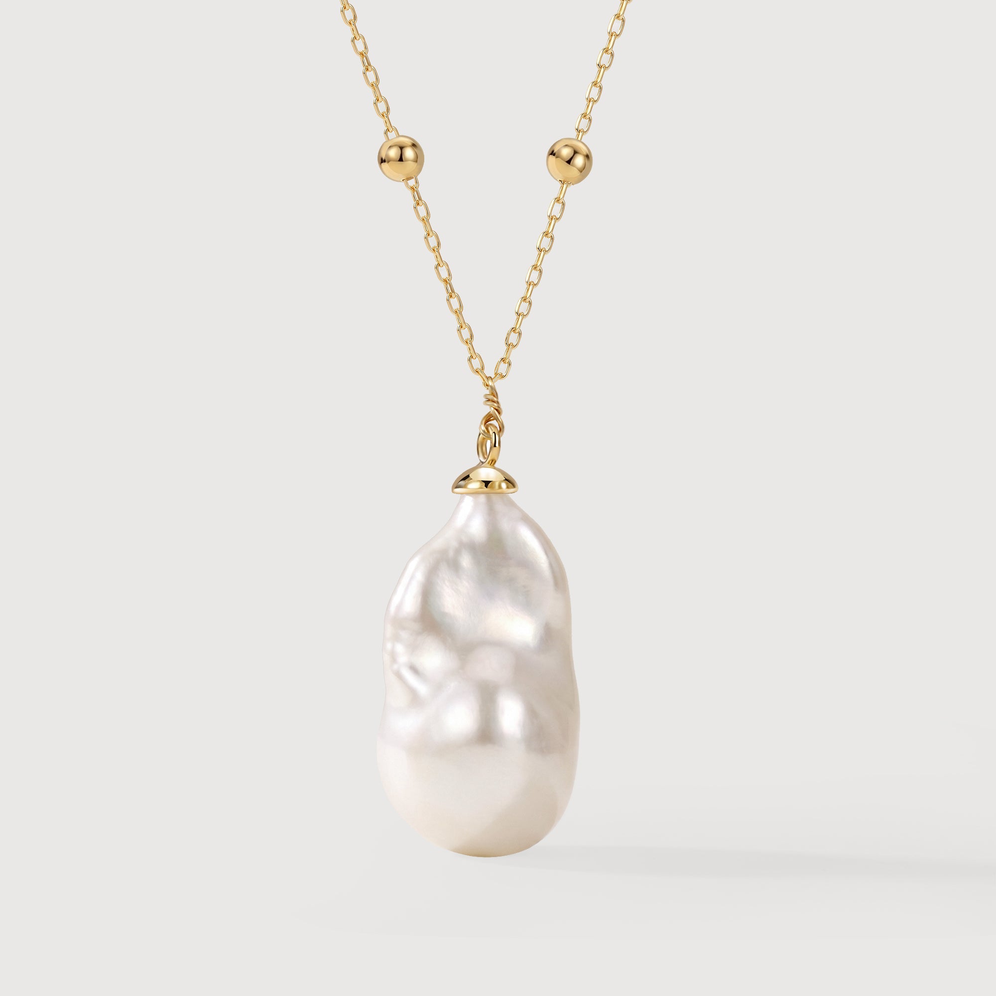 Maris Pearl Necklace