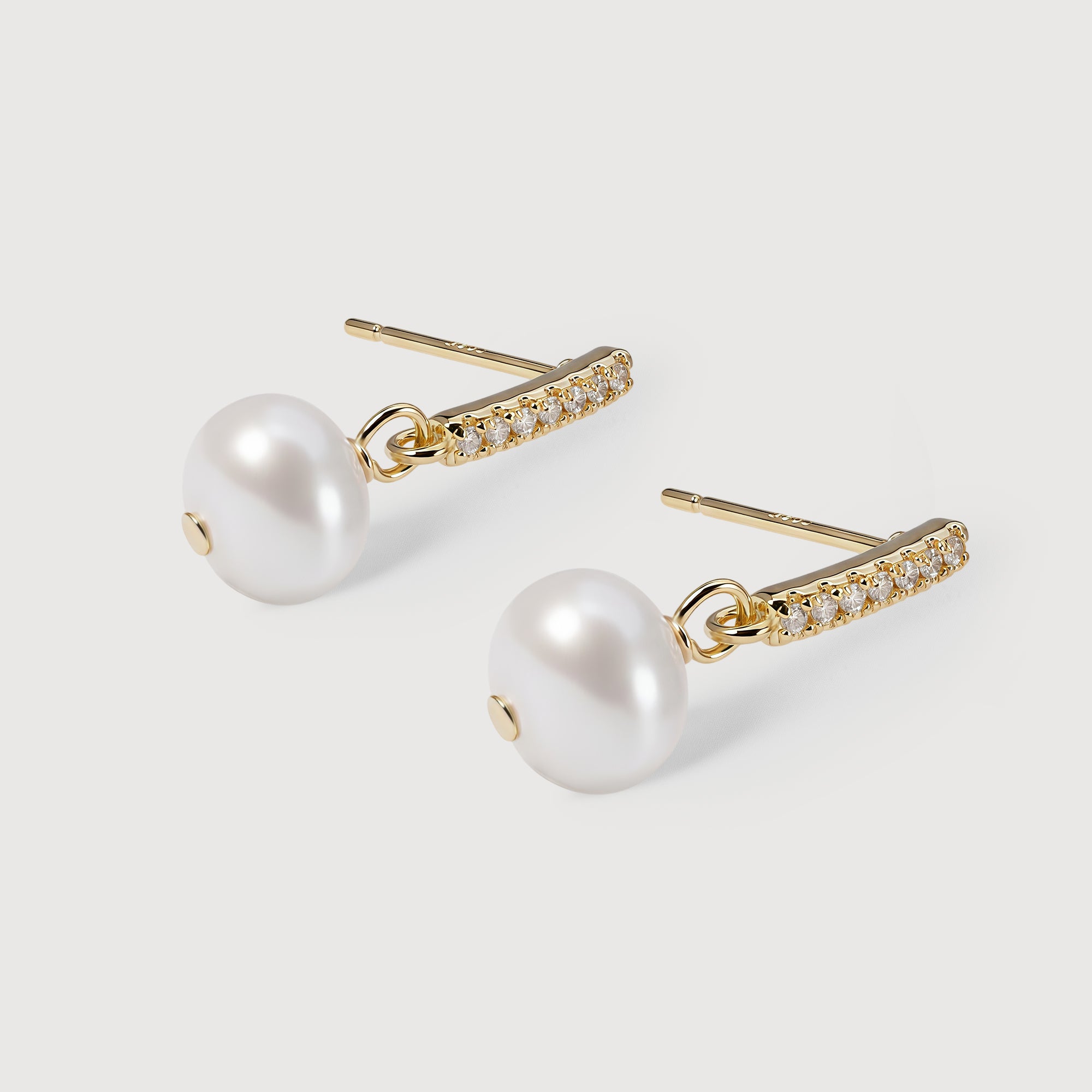 Vela Pearl Earrings