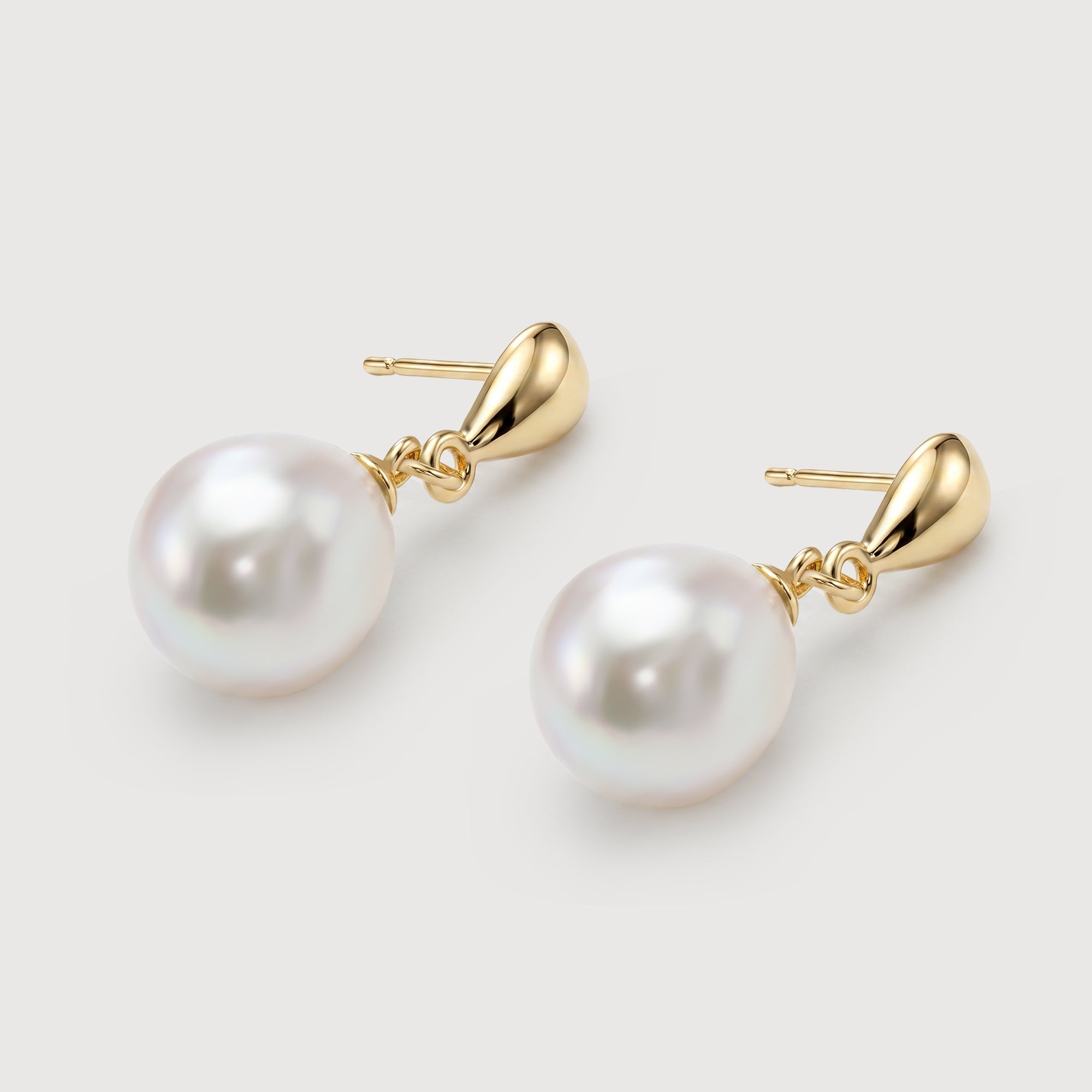 Velora Pearl Earrings