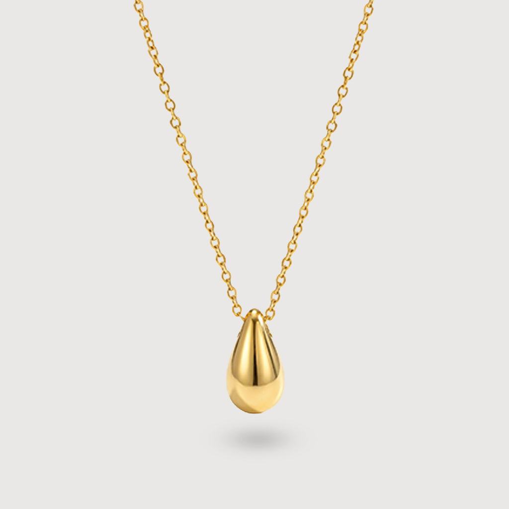 Elegante collar con colgante de lágrima de oro