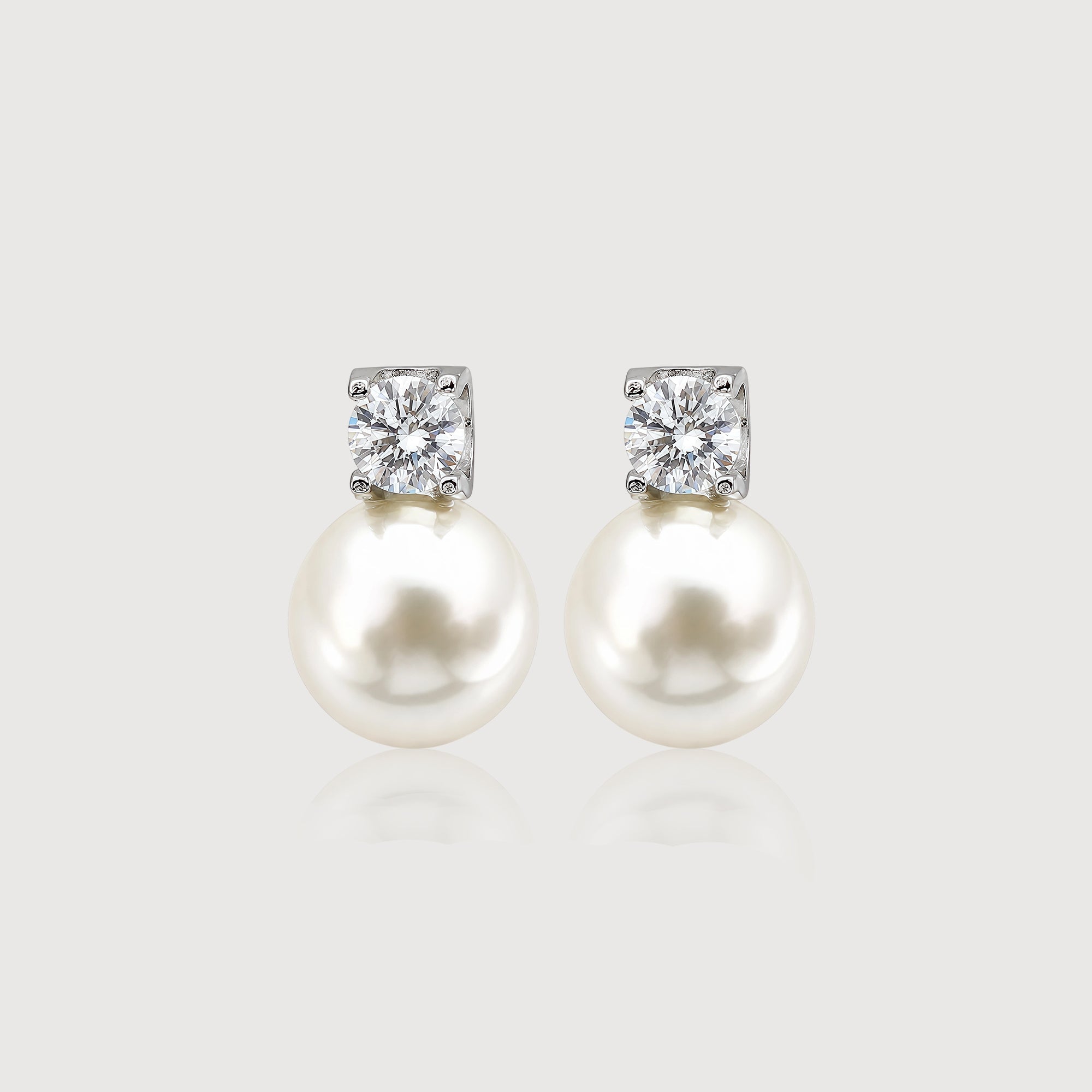 Nocturne Pearl Studs