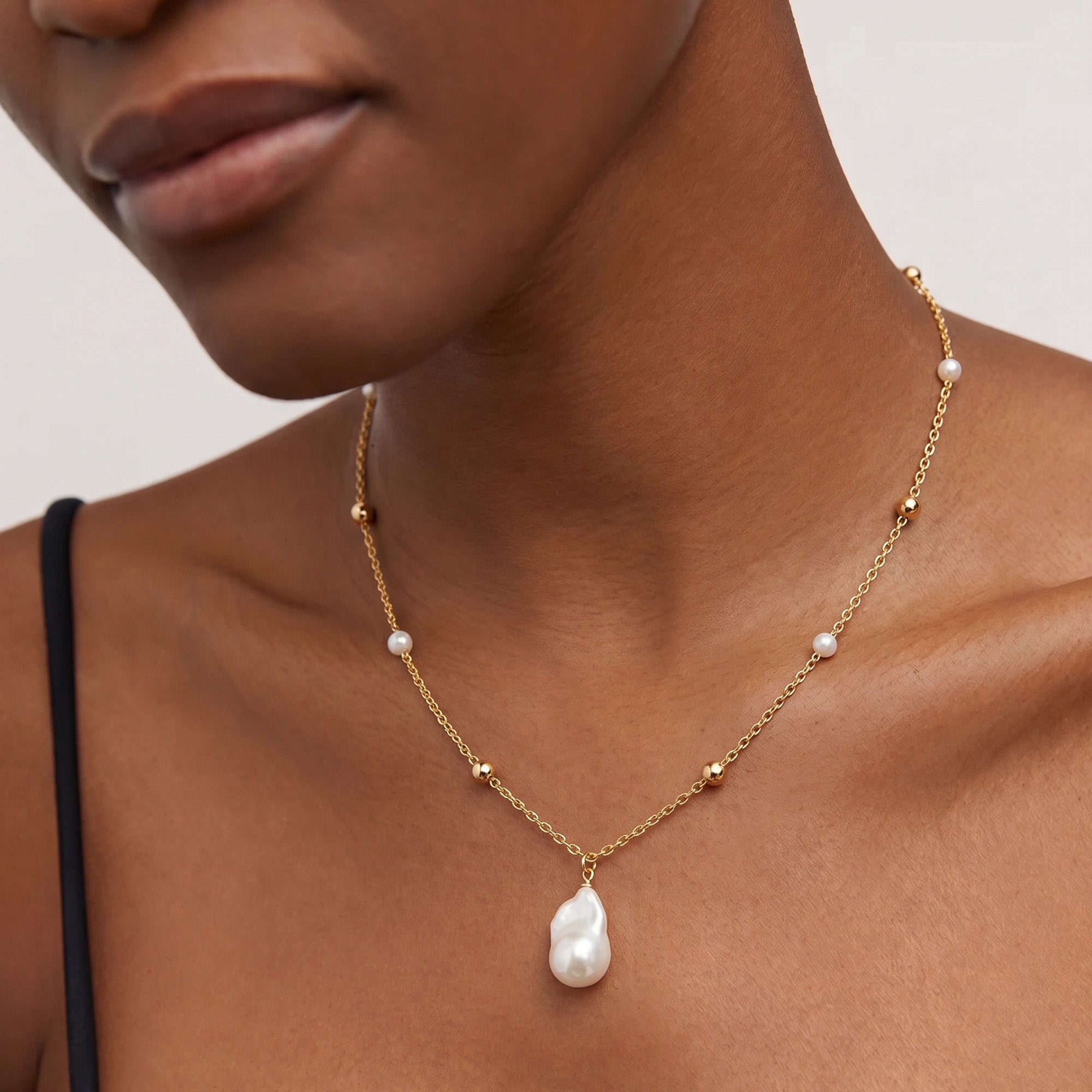 Maris Pearl Necklace