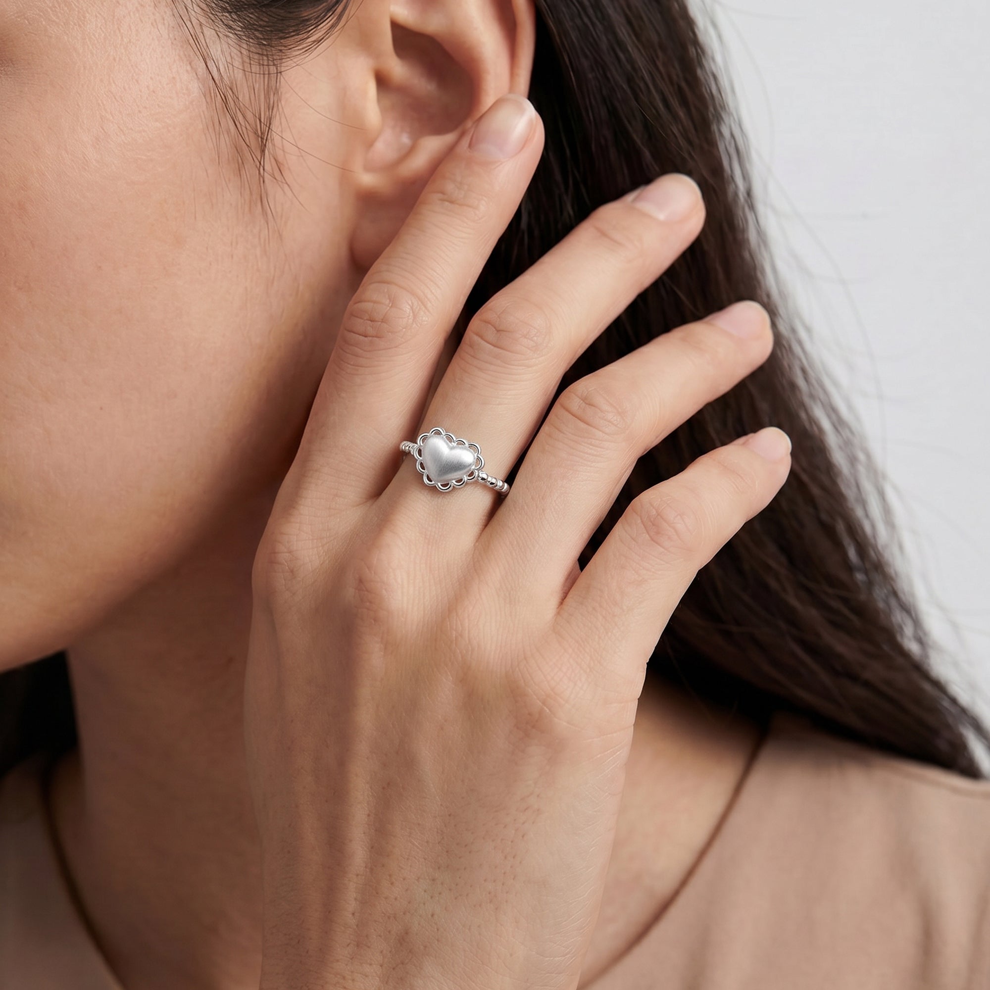 Amorette Halo Ring