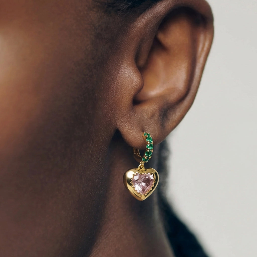 Pendientes colgantes de corazón dorado