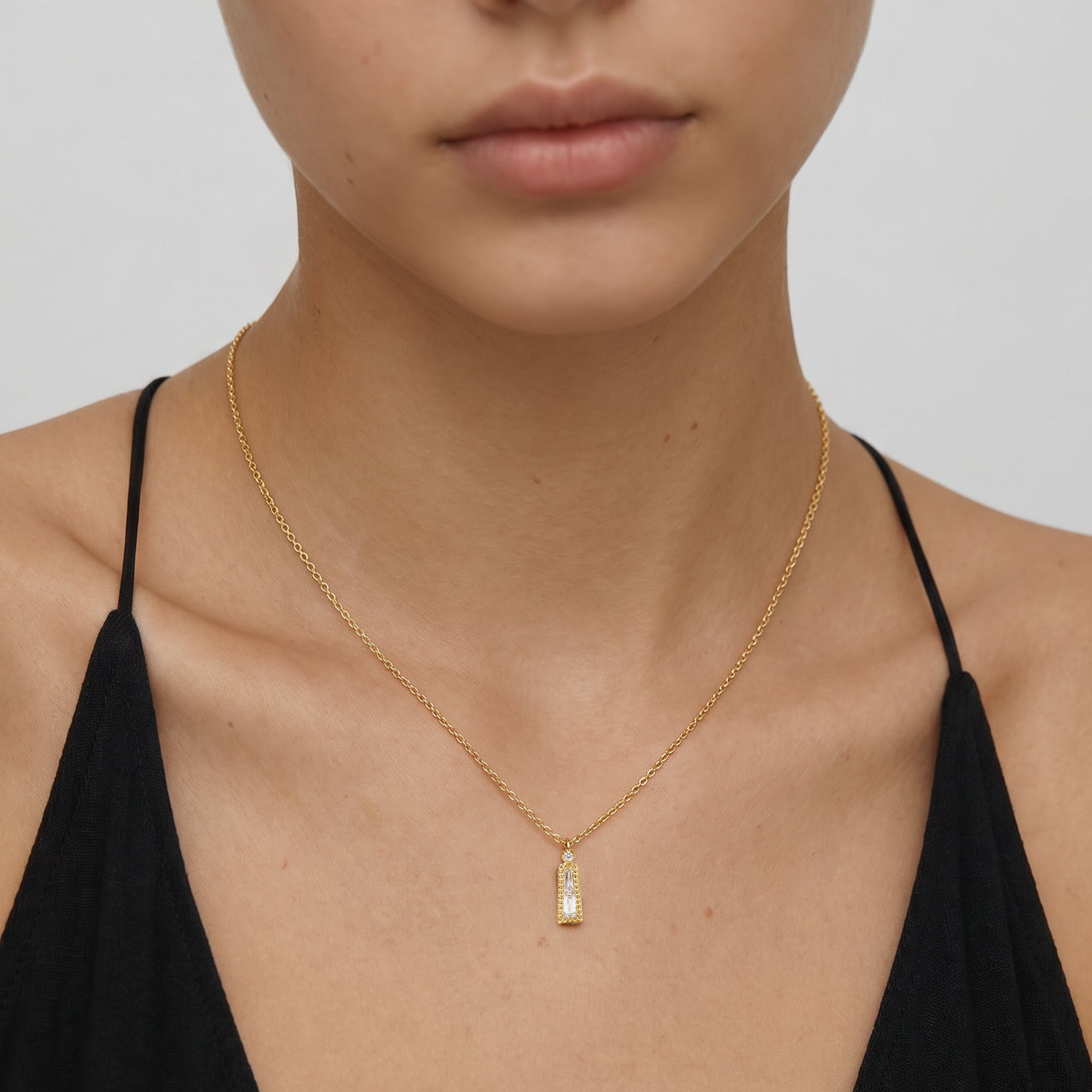 Lumiere Bar Necklace