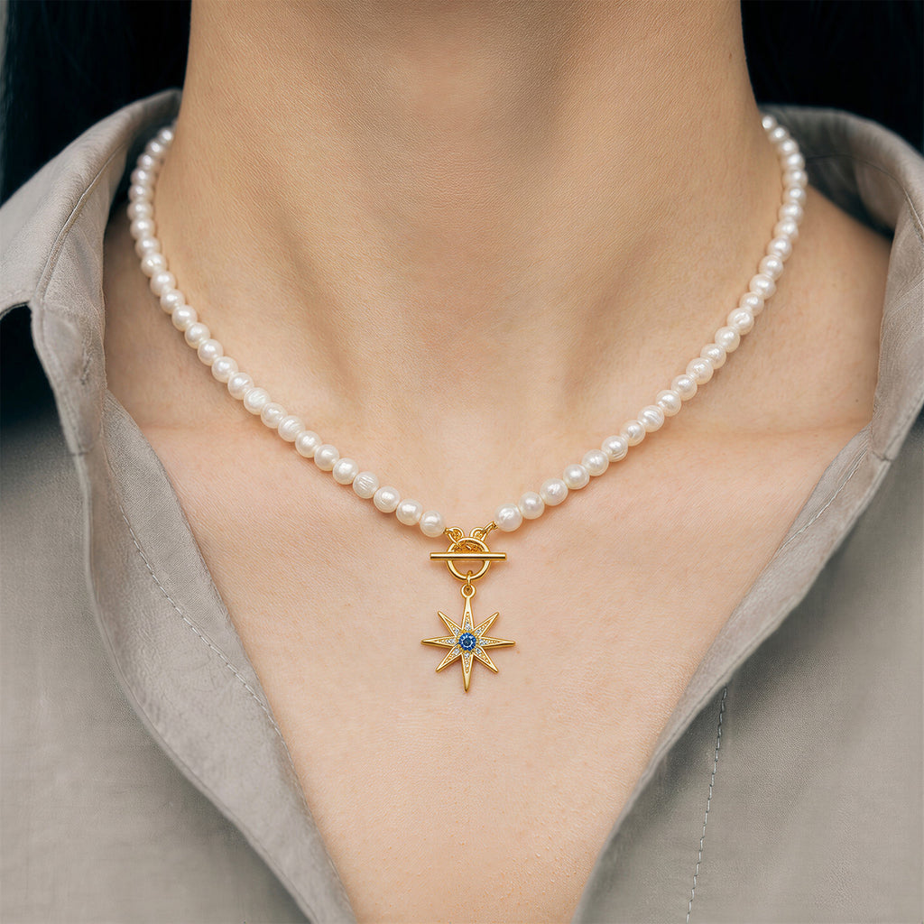 Elegante Collar de Perlas con Dije de Estrella