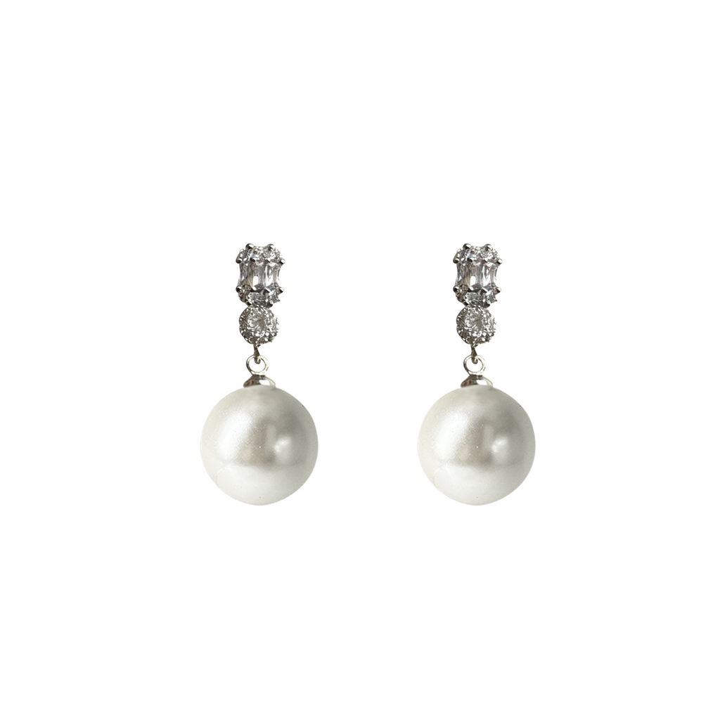 Elegant Pearl Drop Earrings with Sparkling Accents: Perfect Bridal or Formal Accessory!