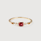 Rouge Garnet Ring