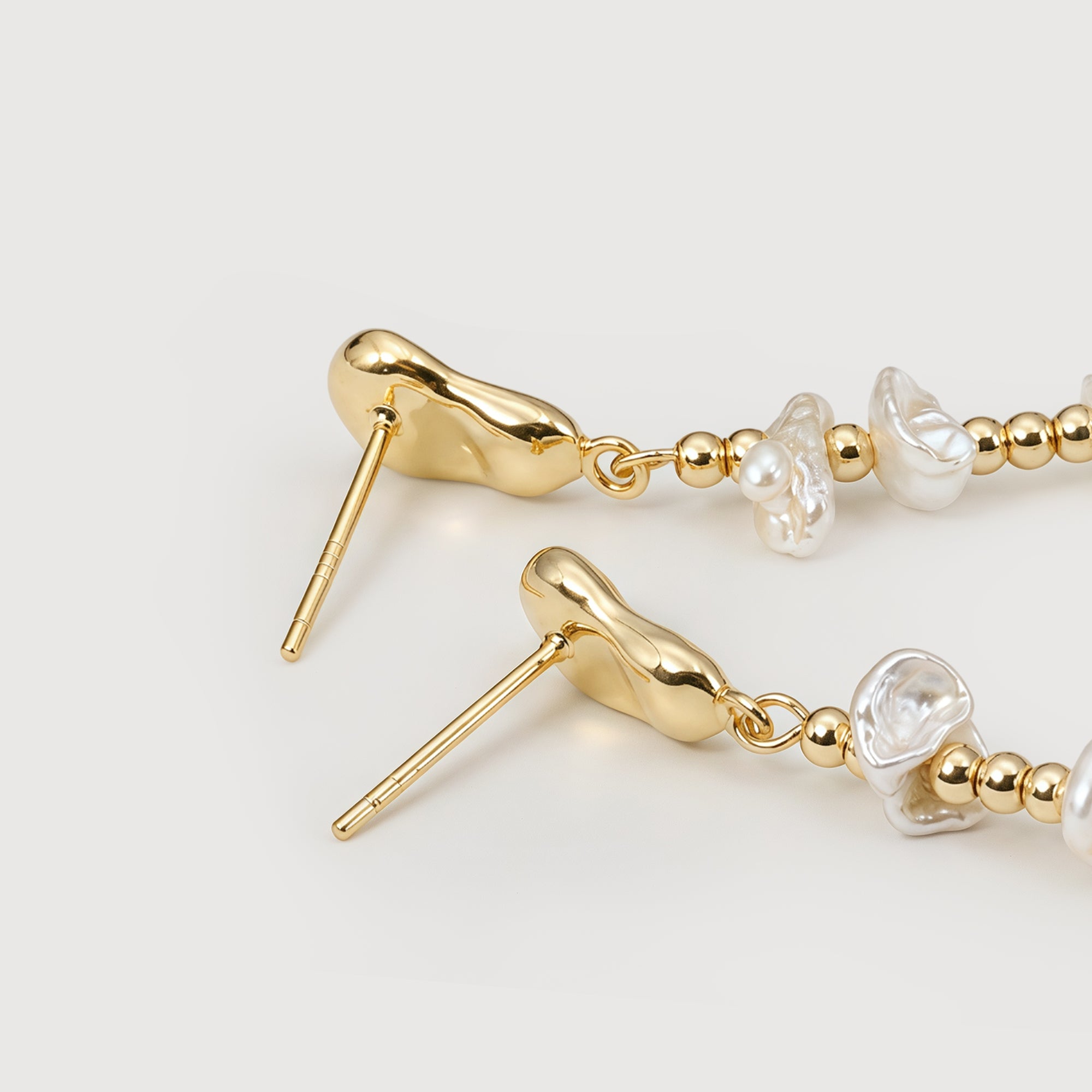 Orvela Pearl Earrings