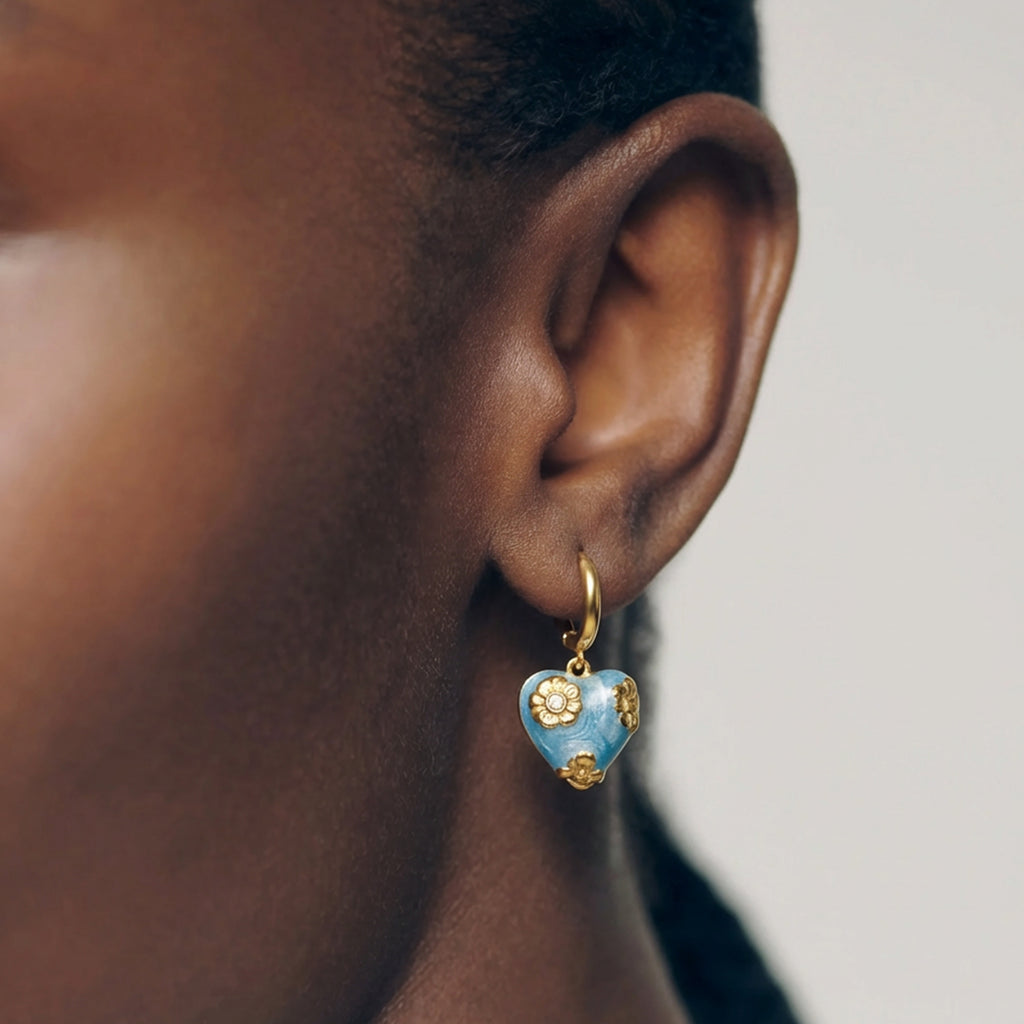 Pendientes de aro con corazón azul
