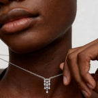 Elegante Collar Colgante con Circonita y Barra en T