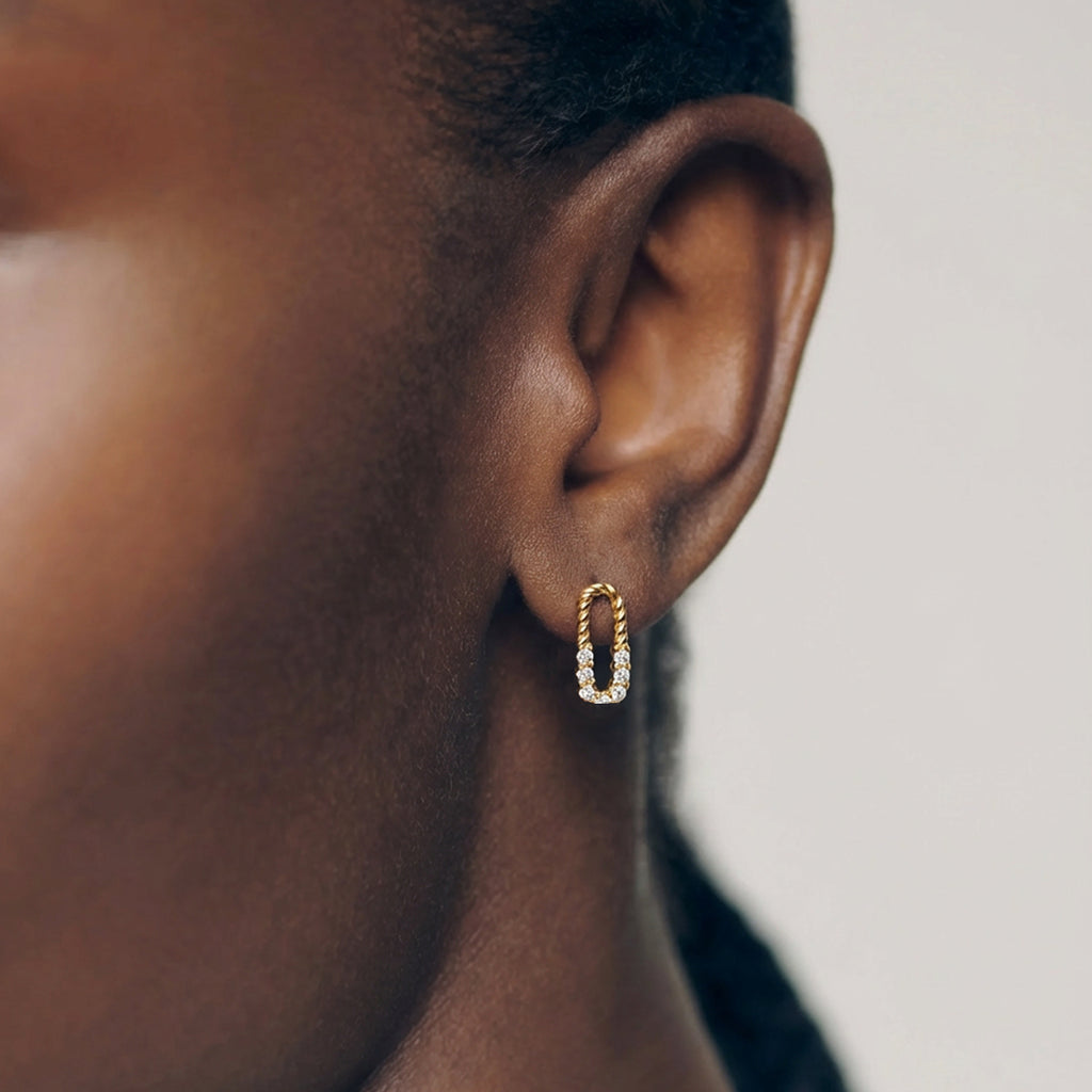 Pendientes de tuerca Celine Twist