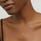Collar de circonitas de curva infinita