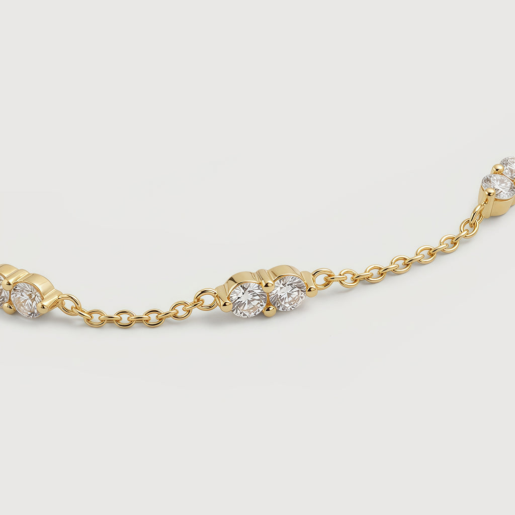 Pulsera elegante de circonitas con engaste biselado